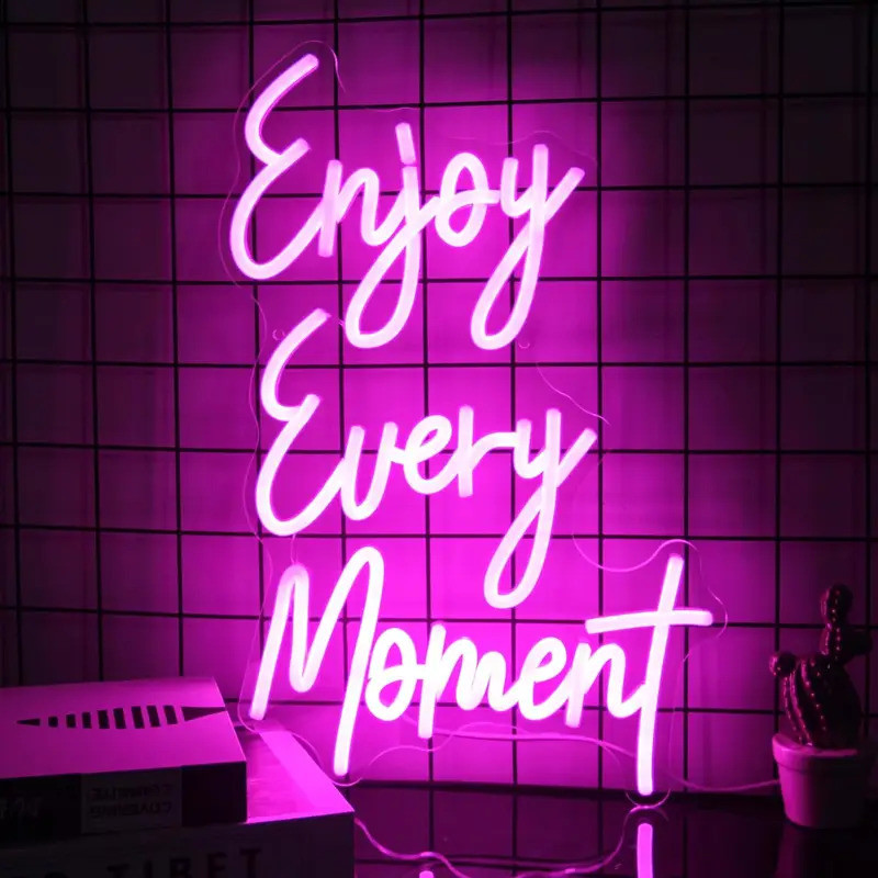 สนุกทุกช่วงเวลาป้ายนีออนตัวอักษรสีชมพูไฟ LED ป้ายสําหรับตกแต่งผนัง USB ขับเคลื่อนสําหรับห้องนอนบาร์ร้านอาหาร Salon Party Decor