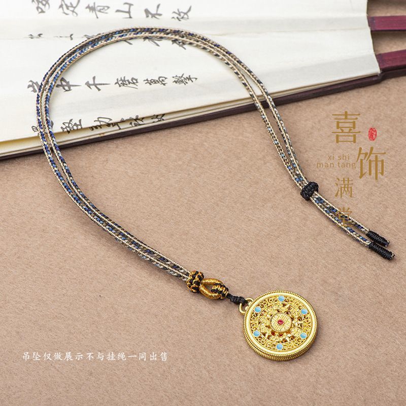 สิ่งที่ดีแนะนํา Qianli Jiangshan สร้อยคอทําด้วยมือเชือกแปดสมบัติเข็มทิศ Lotus ที่นั่งจี้ทองเชือกเส้น
