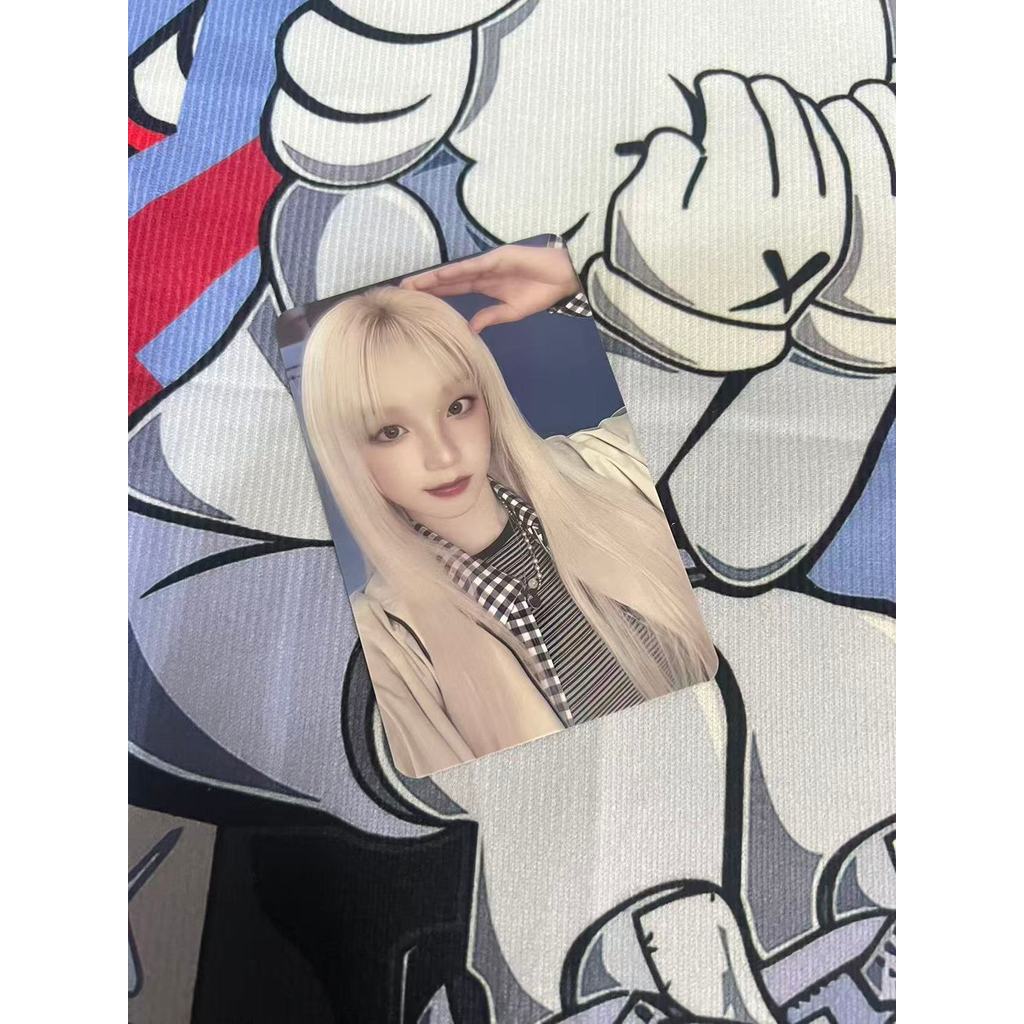 IDLE อัลบั้มญี่ปุ่นคอนเสิร์ต Venue Weekly Full Amount Card Zhao Meiyeon Photo Card Song Yuqi Photo C