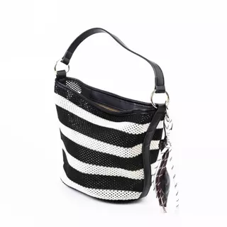 PLAYBOY รุ่น Nana Bucket Bag กระเป๋าสะพายข้างผู้หญิง รหัส ST-BS261PB154-BK ดีไซน์ไหมพรม