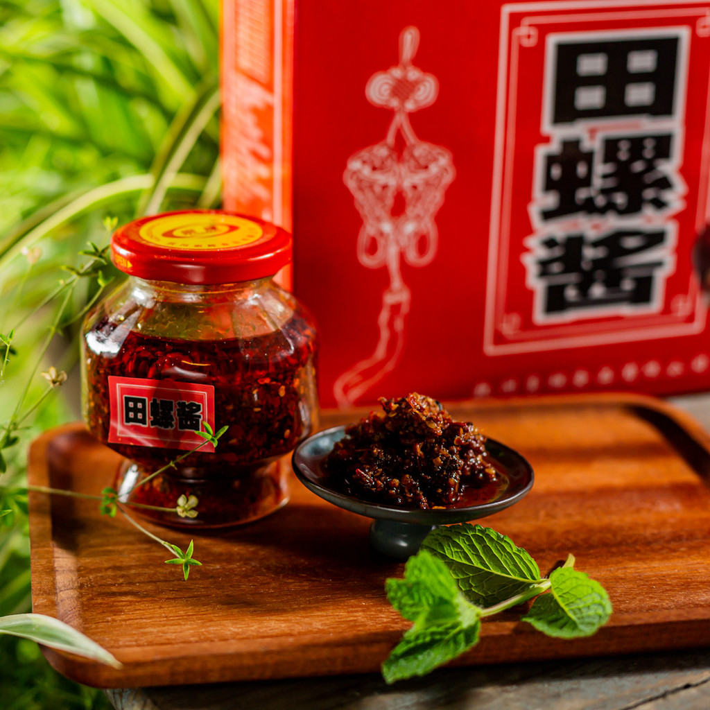 礼盒装抚州土特产农家田螺辣酱剁椒蛳肉即食爽口下饭酱香辣辣椒酱Gift box Fuzhou local specialty farm snail spicy sauce chopped20260202