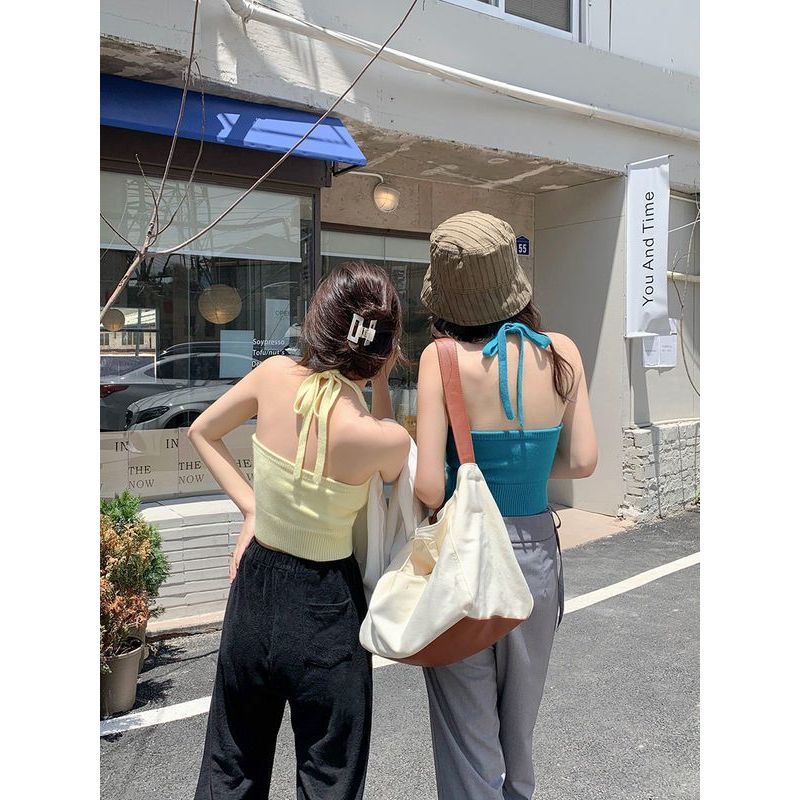 เค ถักสาวร้อนที่สวยงามฤดูร้อนแขวนกับเซ็กซี่ภายในเรือมีนาคมสลิมฟิตของผู้หญิงสบายด้านบนระบายอากาศยกทรง