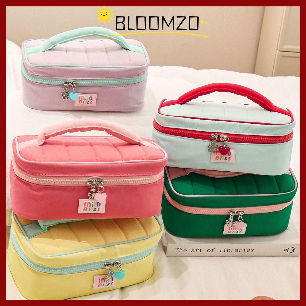 จัดส่งจากประเทศไทย กระเป๋าเครื่องสําอางBLOOMZO,กระเป๋าถือเครื่องสําอางเดินทางแบบพกพาขนาดเล็กสด,ความจุขนาดใหญ่สีคมชัด Girl Series กระเป๋าถือดินสอ