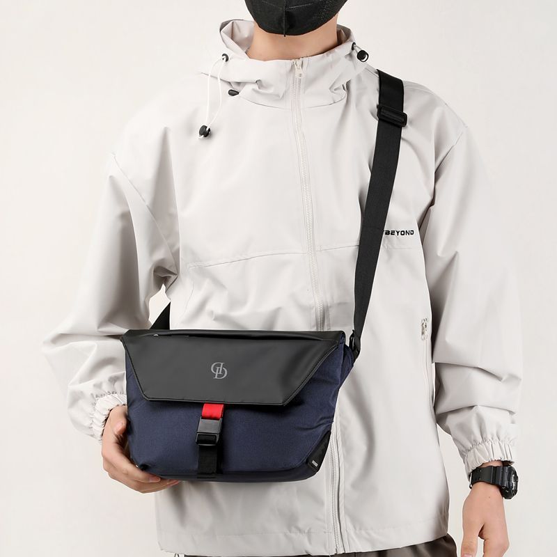 [จํากัดเวลา Seckill] กระเป๋า Messenger ความจุขนาดใหญ่ของผู้ชาย Street Wear Functional Bag Casual Sho