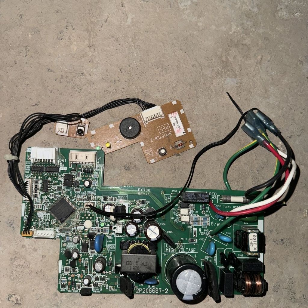 แผงวงจรในสำหรับแอร์ Daikin รุ่น FTXG50JV2C FTXF135KC (2P206687-2-6)