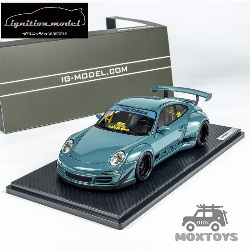 IG 1:18 RWB 997 รถโมเดลสีเขียว