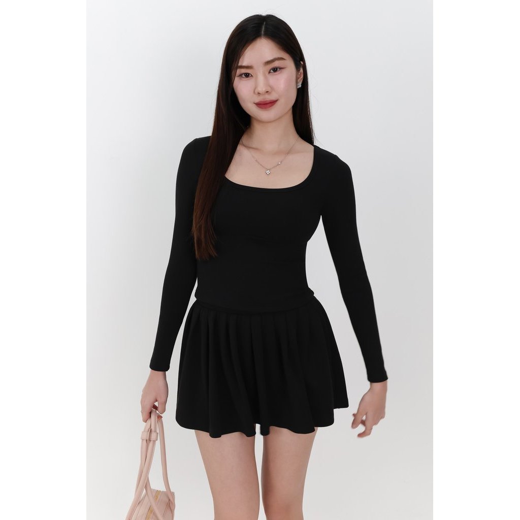 Carina Co-ord Sleeved Top สีดํา