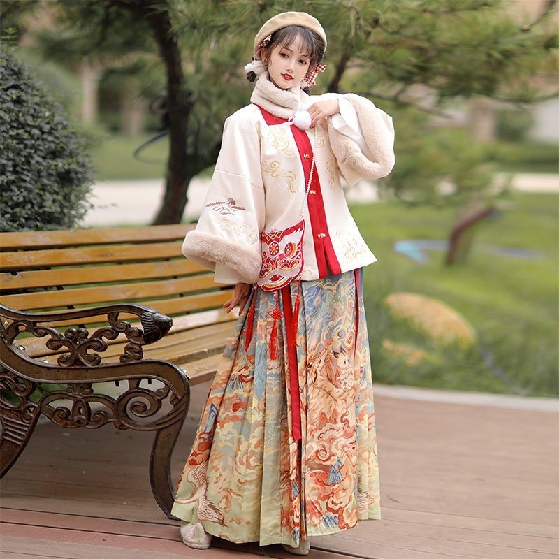 NING ZIXUAN HUSHENGWEI HANFU ดีไซน์หน้าม้า ซับในขนแกะ สำหรับสวมใส่วันธรรมดาและโอกาสพิเศษ