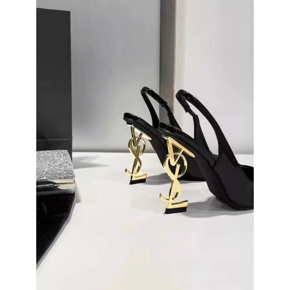 Cod Niche Baotou 2025 Pointed Toe สีแดงแฟชั่นสไตล์ใหม่เซ็กซี่รองเท้าส้นสูงรองเท้าฤดูร้อน Classy Matu