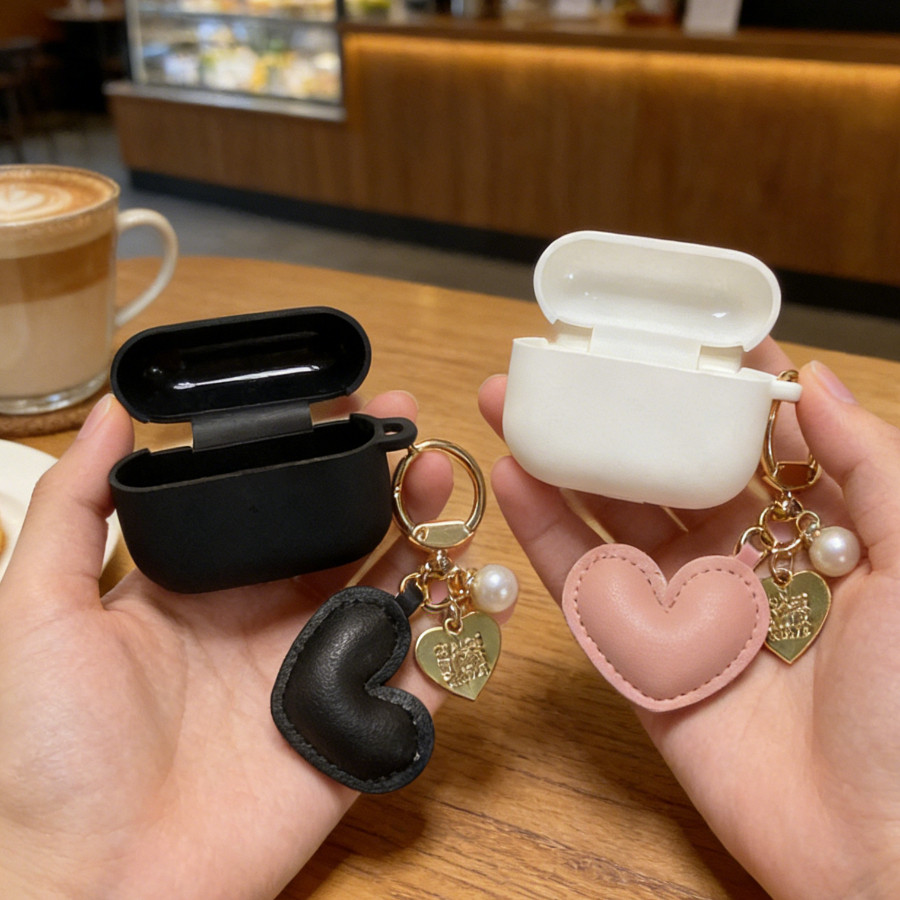 Love keychian สําหรับ QCY MeloBuds N70 /N20 /N60/HT19/Crossky C30/C50 /ArcBuds Lite ซิลิโคนหูฟังสําห