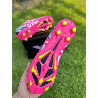 WINGZ META Football-10 รองเท้าฟุตบอลสตั๊ด ครบทั้งความสวย ความทน และสมรรถนะ รุ่นนี้คือคำตอบที่ใช่