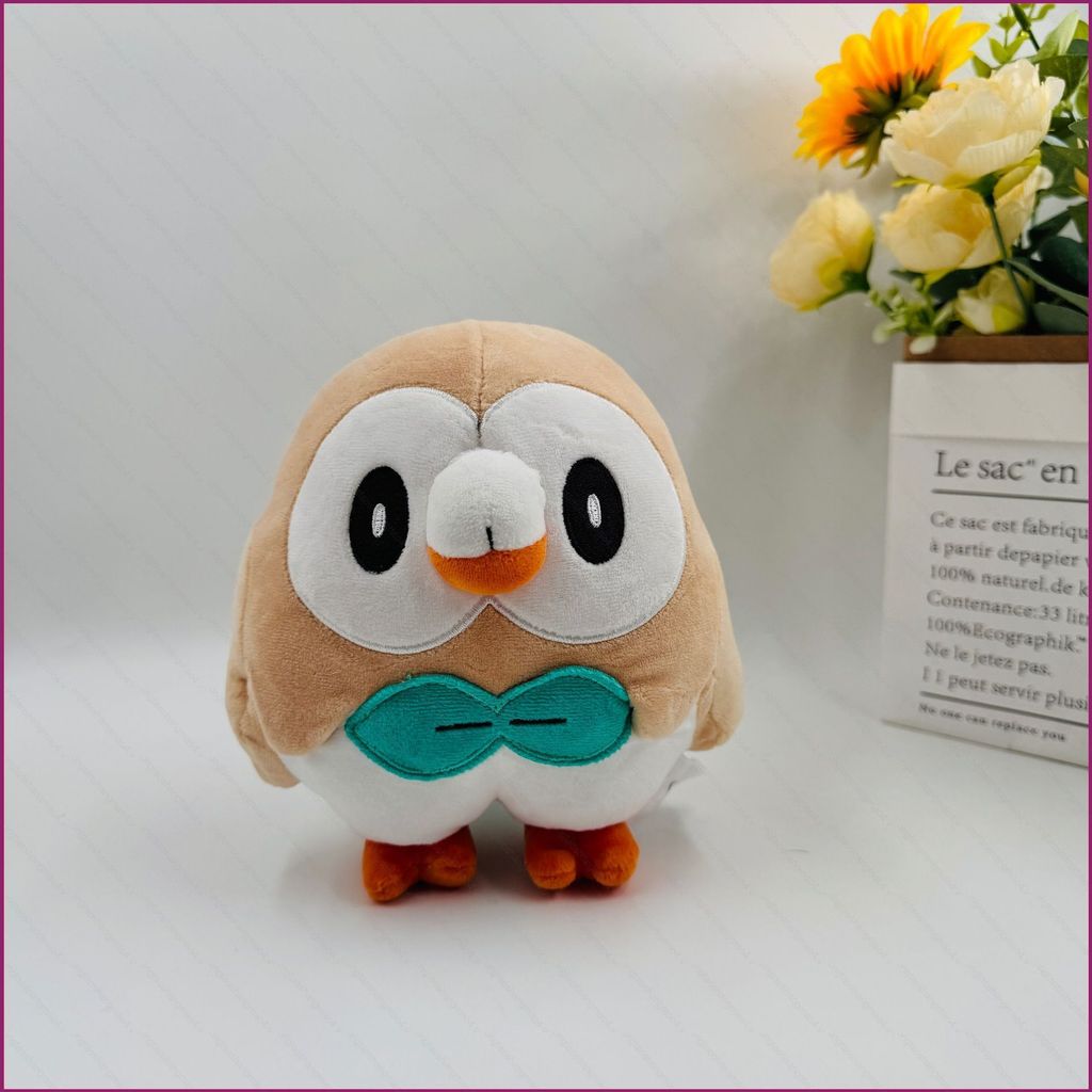 YT4 Pokemon Rowlet ตุ๊กตาตุ๊กตาของขวัญสําหรับสาวตกแต่งบ้านตุ๊กตาของเล่นสําหรับเด็กคอลเลกชัน