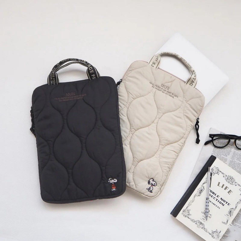 Soleil Snoopy iPad Sleeve 13 Inch Laptop Tablet Bag Nylon Quilted Bag