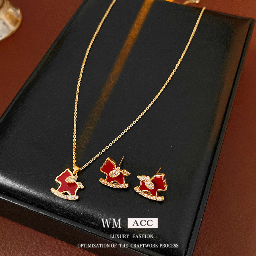 จี้สร้อยคอลายม้า เพชรสังเคราะห์ งานElectroplating ทองแท้ เครื่องประดับสำหรับทุกโอกาส CPN3