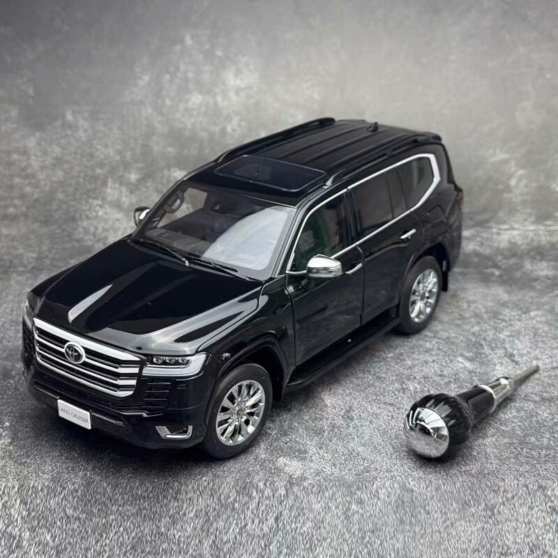 LCD 1/18 Toyota LC300 ZX Land Cruiser Toyota Land Cruiser โมเดลรถโลหะผสม