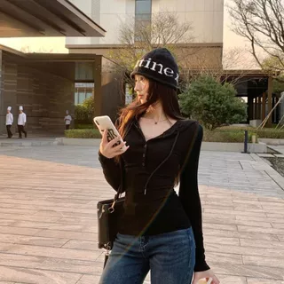 FASHION.61 เสื้อยืดแขนยาว มีฮู้ด แฟชั่น ผ้านุ่มใส่สบาย รุ่น W7833