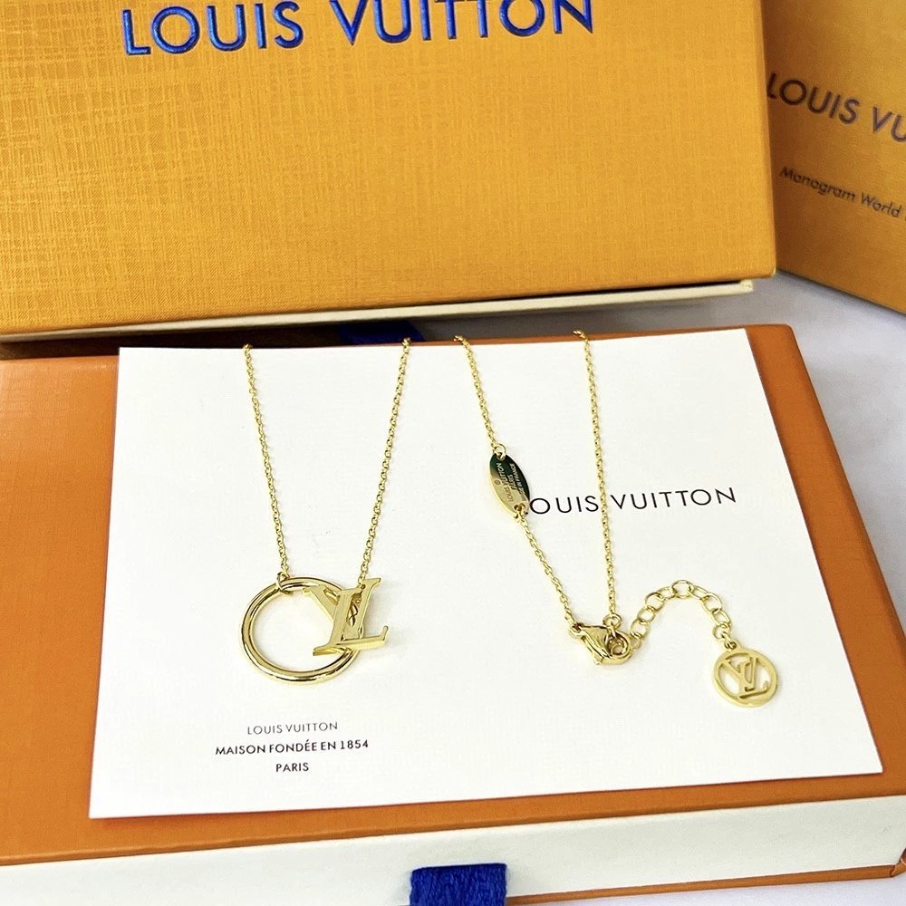 สร้อยข้อมือLouis Vuitton ดีไซน์หรูหรา