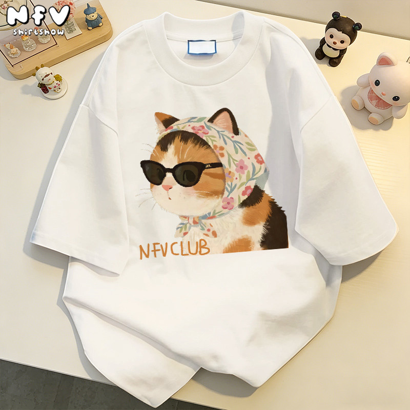 NFV ใหม่ล่าสุด✨ลวดลายลูกแมว เสื้อยืดคอกลมแขนสั้น ทรงหลวม cotton 100% ระบายอากาศได้ดีใส่สบาย YG4088