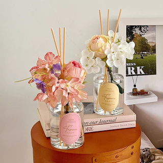 AESTE กลิ่นโรงแรมหรู ก้านน้ำหอม ก้านไม้หอม AESTE Reed Diffuser น้ำหอมอโรม่า 200 ml พร้อมก้านหอม ดอกไม้แห้ง