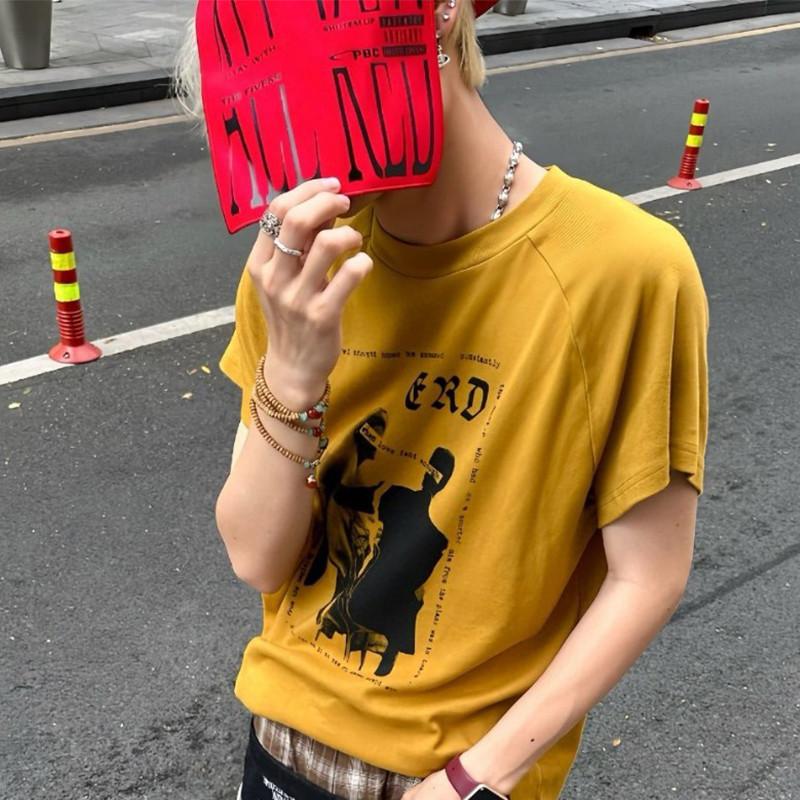 MSAS ERD * สไตล์Distressed Portrait เสื้อยืดแขนสั้นคล้องคอมีลายพิมพ์ สำหรับผู้ชายและผู้หญิง ทำจากเนื