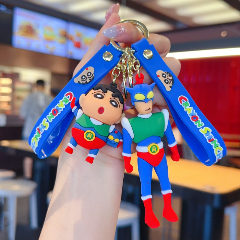 Crayon Shin-Chan Superman Series พวงกุญแจกระเป๋านักเรียนพวงกุญแจรถของเล่นพวงกุญแจจี้ 3.16
