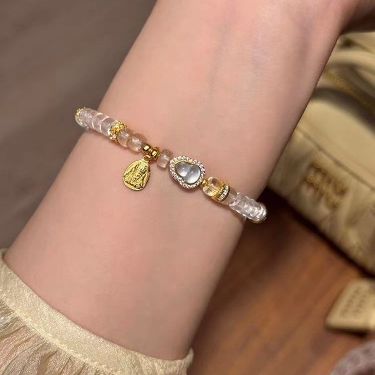 3.23 การออกแบบดั้งเดิม Ping An Fu Lu ธรรมชาติตรงตัดลูกคิดลูกปัดสร้อยข้อมือคริสตัลสีขาวสร้อยข้อมือผู้