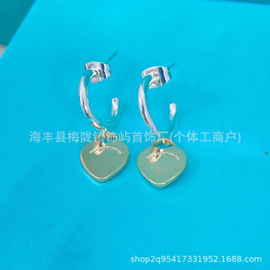 TT Home Love Heart ต่างหูหญิง Creative Heart-Shaped Glossy Peach Heart ต่างหู zy3.30
