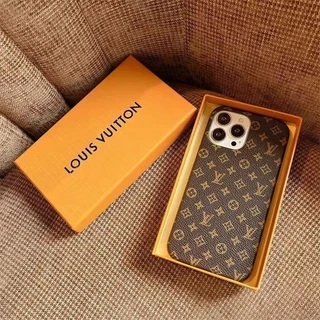 หนัง LV เคส iPhone iPhone 15 PRO MAX iPhone 11 12 13 14 15 PRO MAX คือ xs MAX 7 8 plus ของขวัญวันเกิดวันวาเลนไทน์ปัจจุบันเข้ากันได้กับ apple