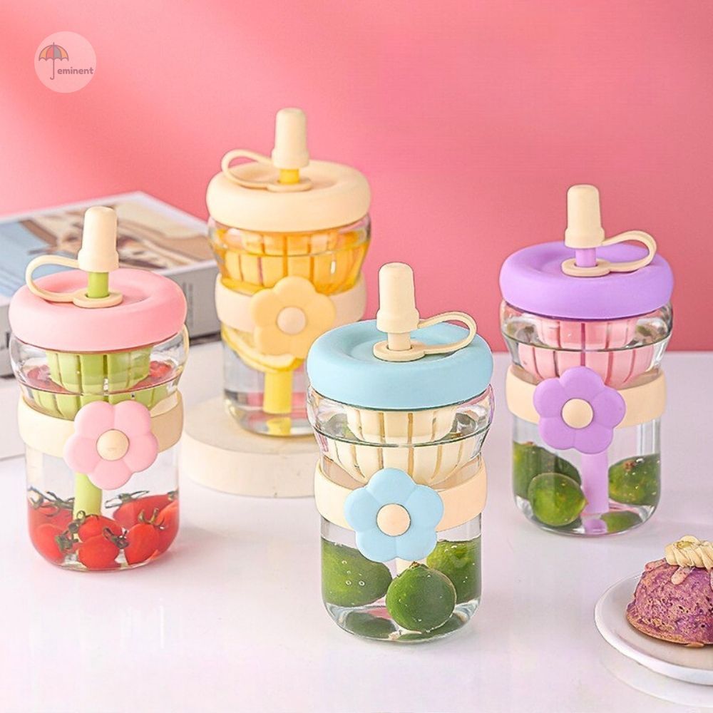 แก้วน้ำมินิมอล ถ้วยน้ำ 500 ml. ดีไซน์ดอกไม้ มีฝาปิด พร้อมหลอดในตัว ขนาดกะทัดรัด พกพาสะดวก ใช้ได้ทั้งเด็กและผู้ใหญ่