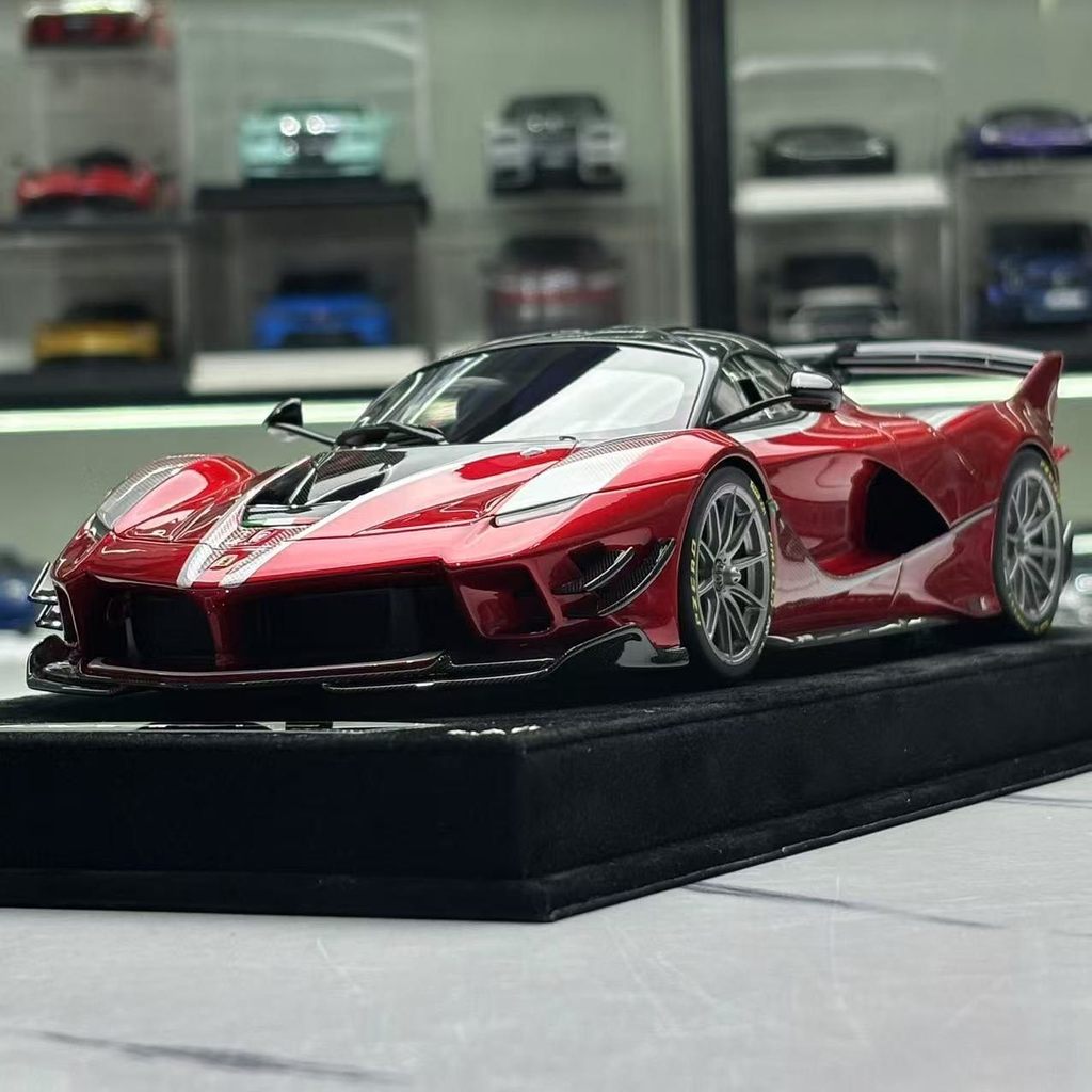 [คลังสินค้าพร้อม] HH รุ่น 1/18 Ferrari FXXK EVO รถเรซิ่นคอลเลกชันของขวัญเครื่องประดับยี่ห้อใหม่พร้อม