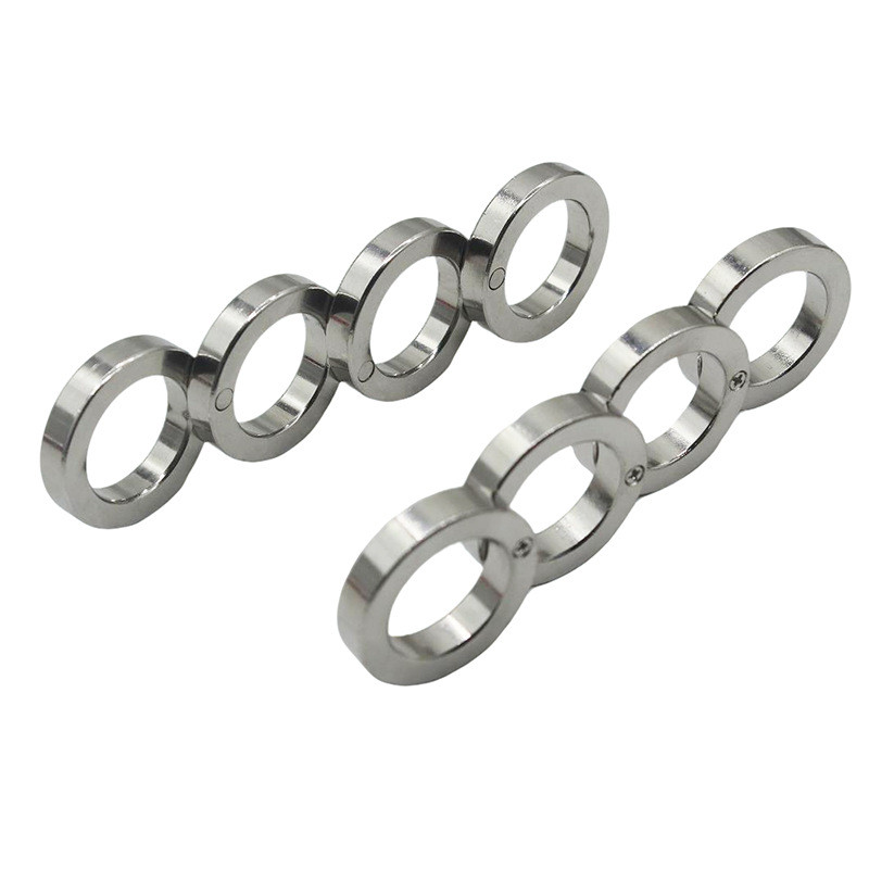 แหวนสแตนเลสกลางแจ้ง Finger Tiger อาวุธป้องกันตัวเองทางกฎหมาย Anti-Wolf Four-Finger Fist Buckle Self-