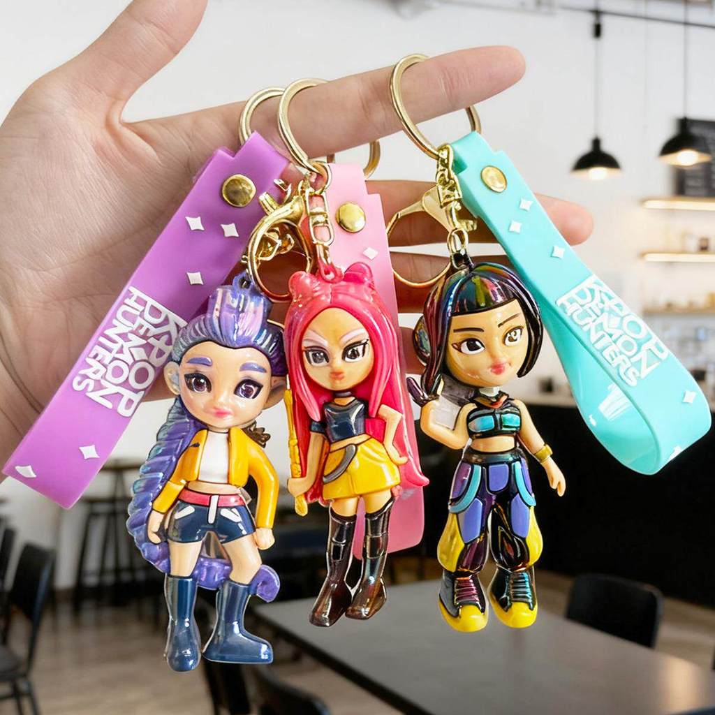 พวงกุญแจ tanuki พวงกุญแจ alphabet Kpop พวงกุญแจไฟฟ้าสำหรับนักล่าแม่มด