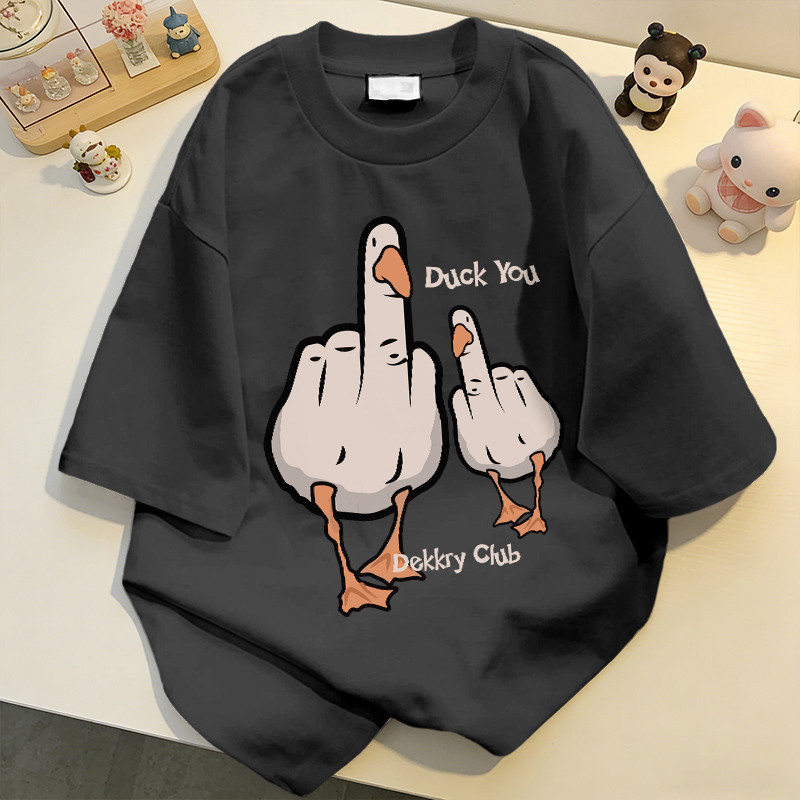 NFV เสื้อยืดคอกลมแขนสั้น✨แฟชั่นสไตล์เกาหลี ผ้าคอตตอน ลายเป็ด ผ้านิ่ม ขนาดใหญ่หลวม 100% Cotton t-shirt YG255