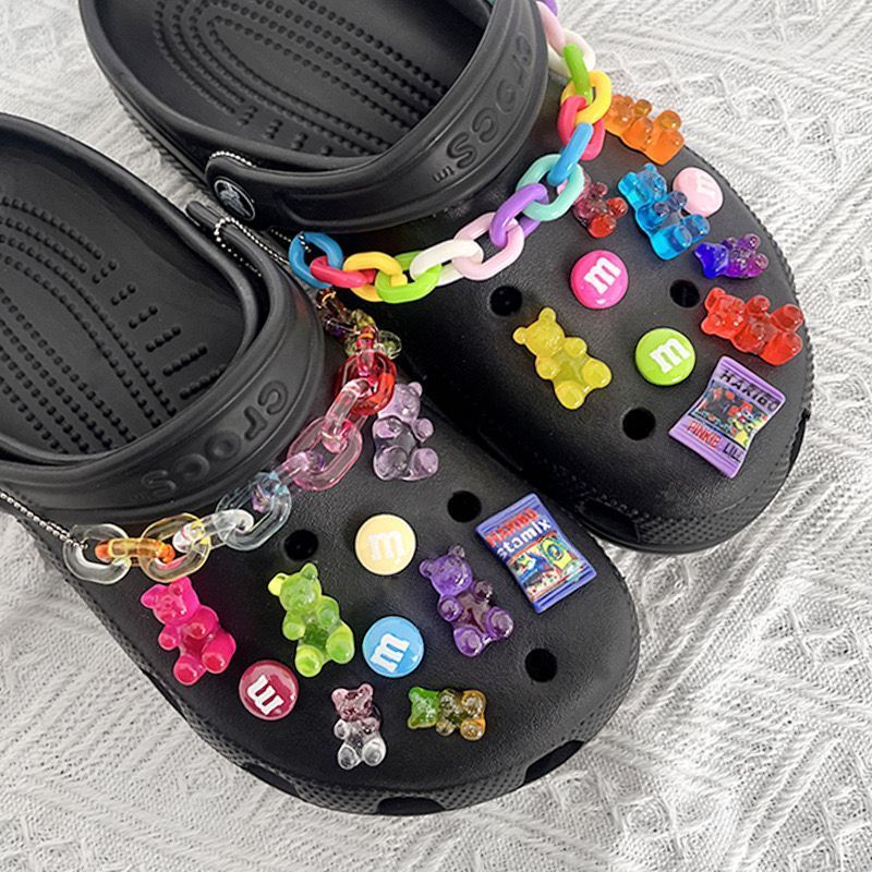 รองเท้า Jelly Chain แบบ Gummy Bear Hole และดอกไม้ สำหรับฤดูร้อน มาพร้อมหัวเข็มขัดที่ถอดออกได้