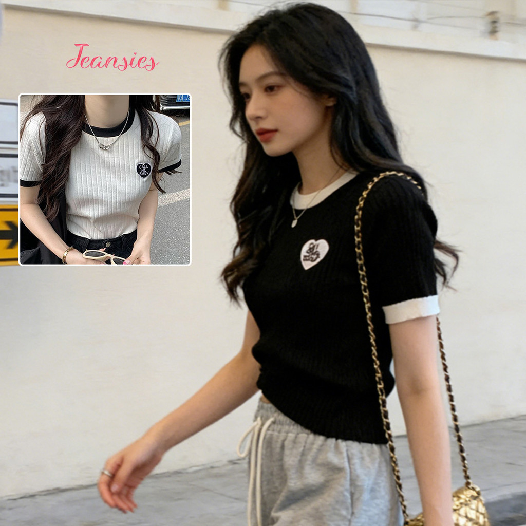 เสื้อยืดผู้หญิง แขนสั้น สีตัดกัน ไหล่ตั้ง ทรงสวย