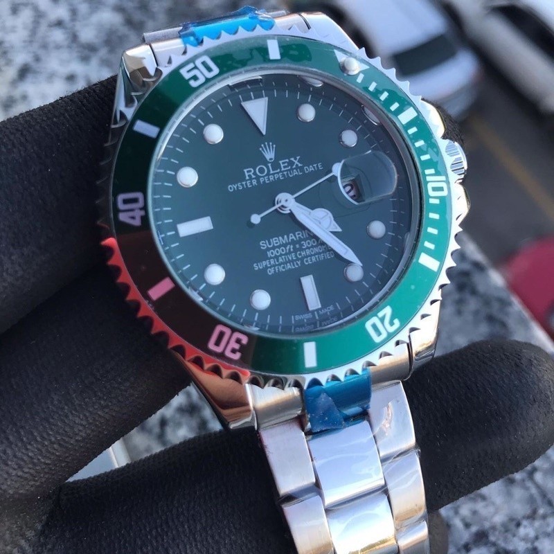 นาฬิกา Rolex Submariner สีเขียว-Hulk