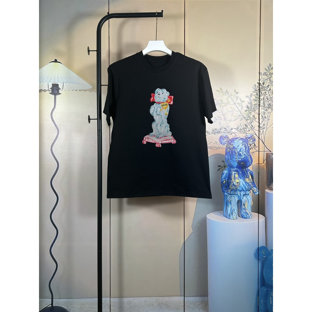 เสื้อยืด Dior ทรงคลาสสิก ไซส์ 6XL สำหรับผู้ชายและผู้หญิง แขนสั้น รอบคอด้ายหลวม พิมพ์ลายคอนทราสต์ สไต