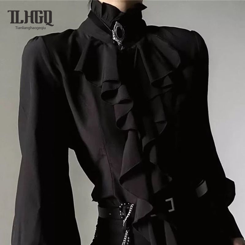 เสื้อเบลาส์คอสูงจับจีบสไตล์รอยัลวินเทจฝรั่งเศสพร้อมการแต่งตัวที่หรูหราและรายละเอียดโซ่