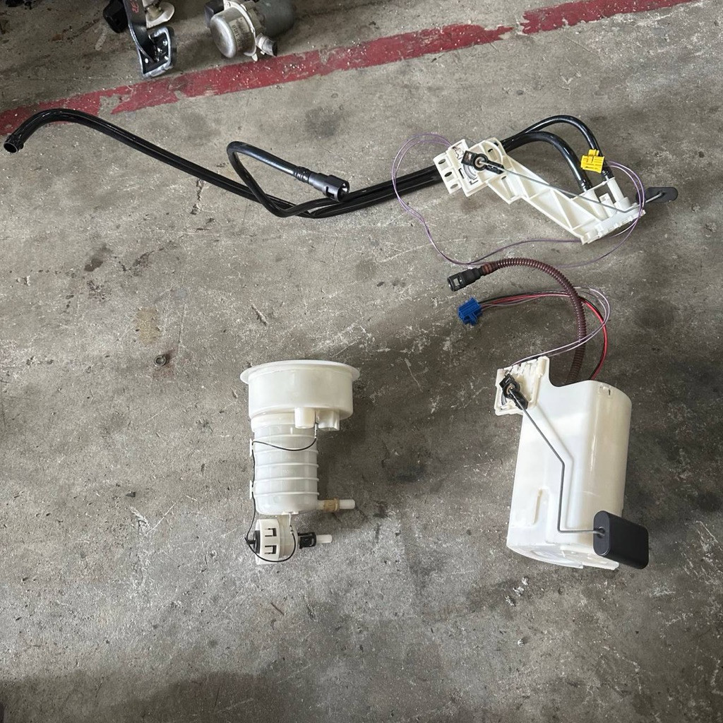 BMW Z4 E85 FUEL PUMP ใช้แล้วจากญี่ปุ่น