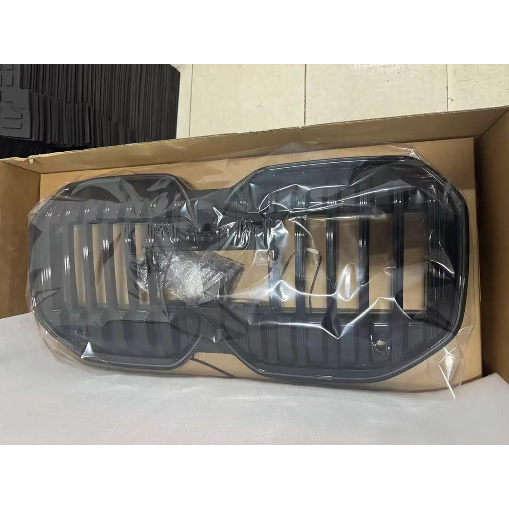 อะไหล่รถยนต์ LED GRILLE สําหรับ BMW 7 Series G70 2023+
