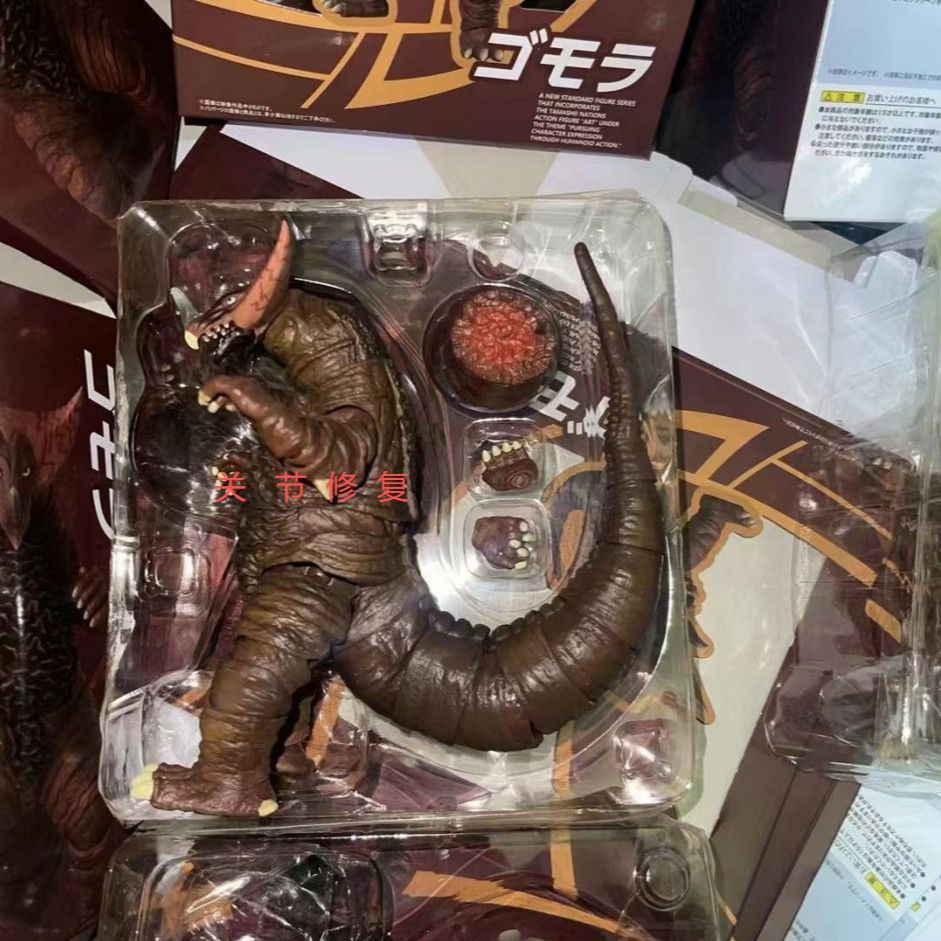 KO สไตล์ใหม่ในประเทศ Super Movable Monster shf Godmora พิมพ์หักหาง Monster Movable รุ่นรูป
