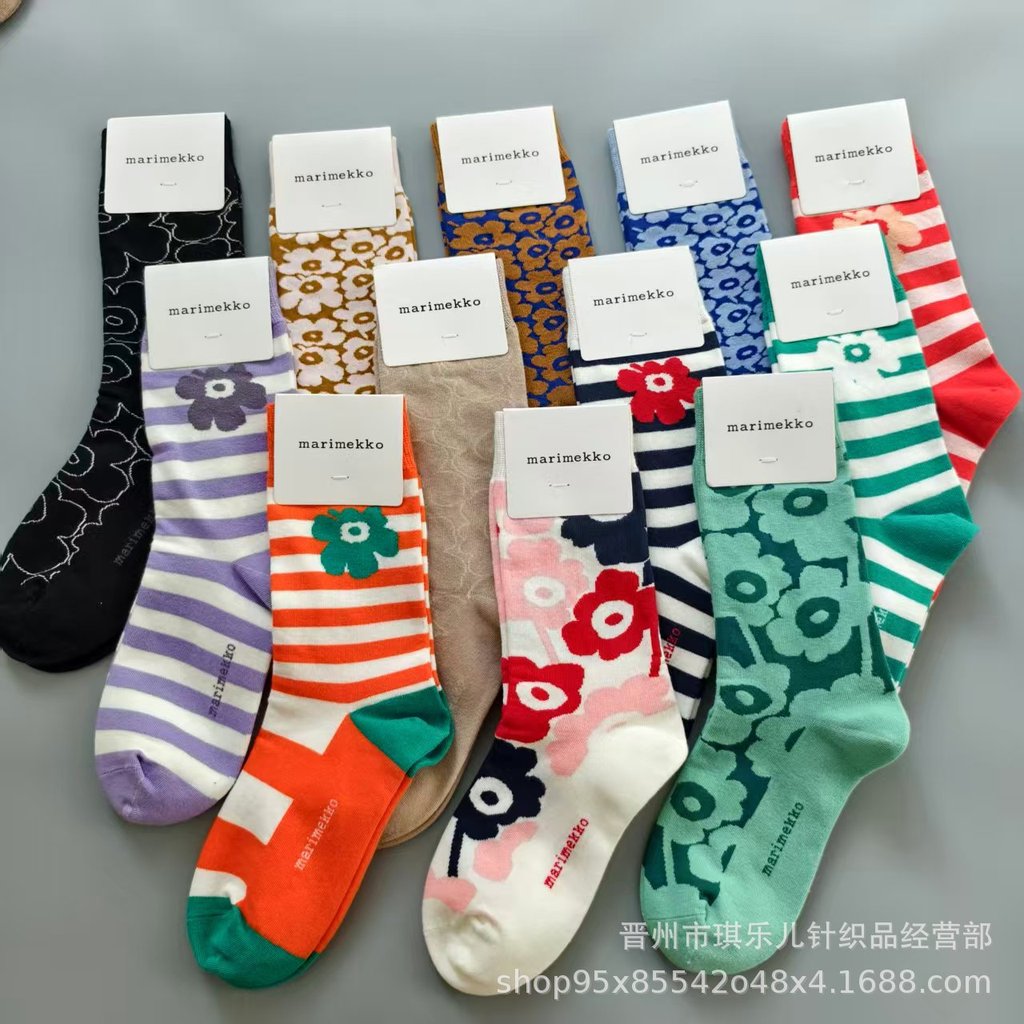 ถุงเท้าผู้หญิงลายดอกไม้ Marimekko Niche สไตล์ตามแฟshion