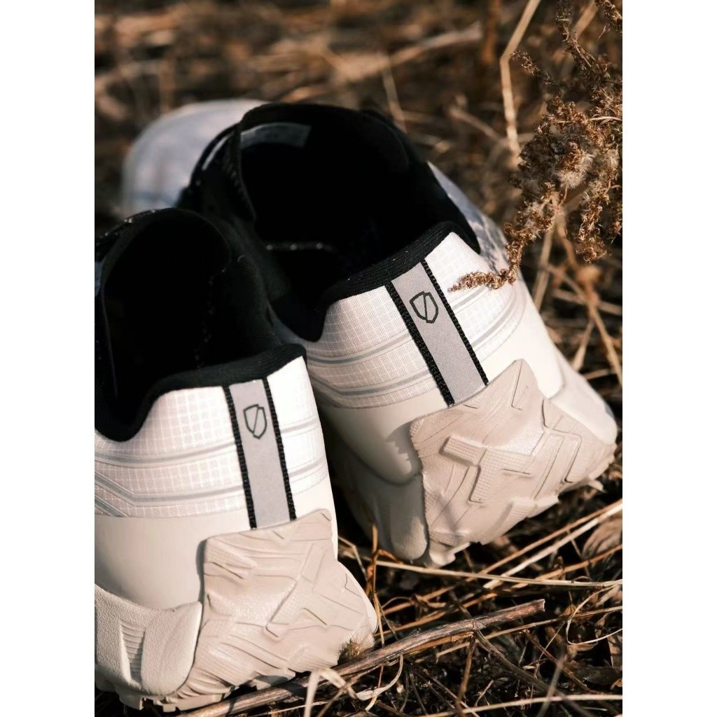 🍬🍬【 】 NORDA 002 รองเท้า ดูดซับแรงกระแทก กันลื่น และทนต่อการสึกหรอ รองเท้าวิ่งลำลองUnisex