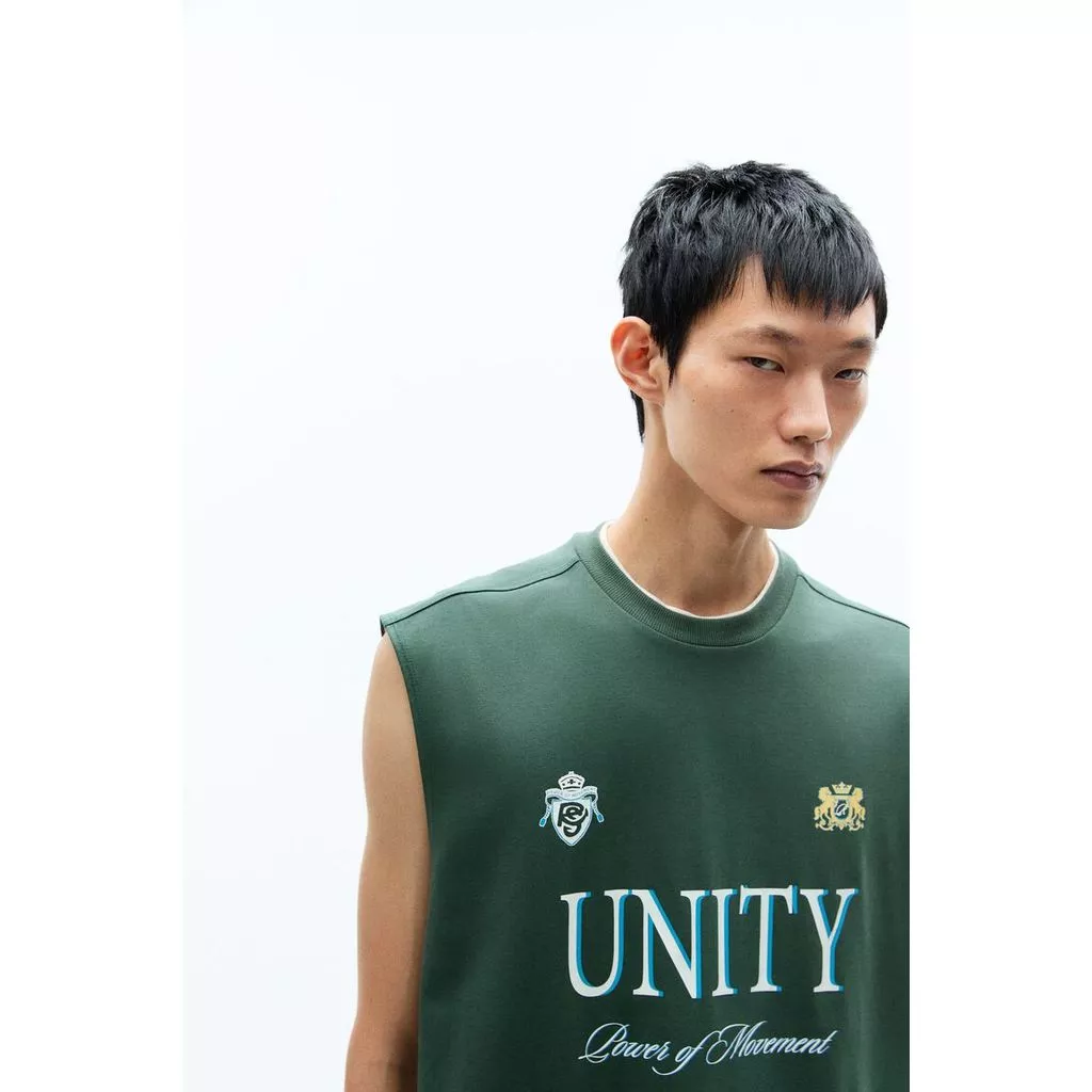 H&M(เอชแอนด์เอ็ม) เสื้อกล้ามพิมพ์ลายทรงหลวม Men Loose Fit Printed vest top 1307992_1