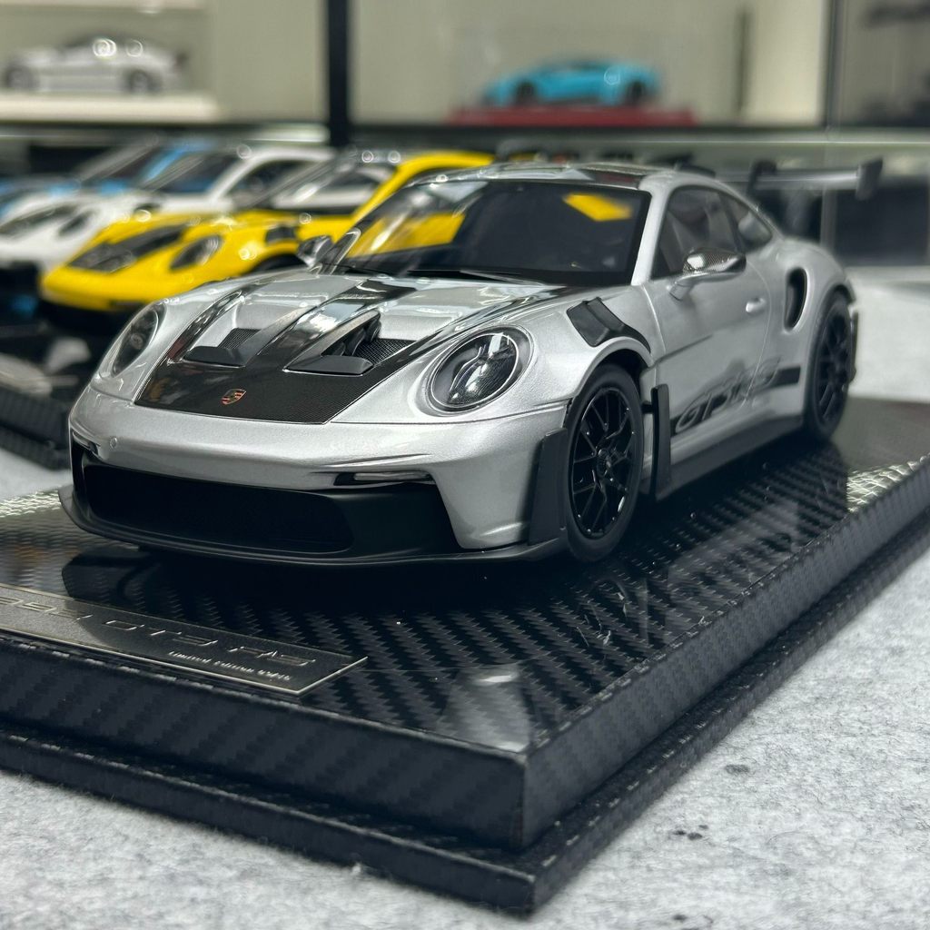 [คลังสินค้าพร้อม] AI รุ่น Porsche 911 GT3RS Limited Edition High-End จําลองรถเรซิ่นเครื่องประดับ 1 1