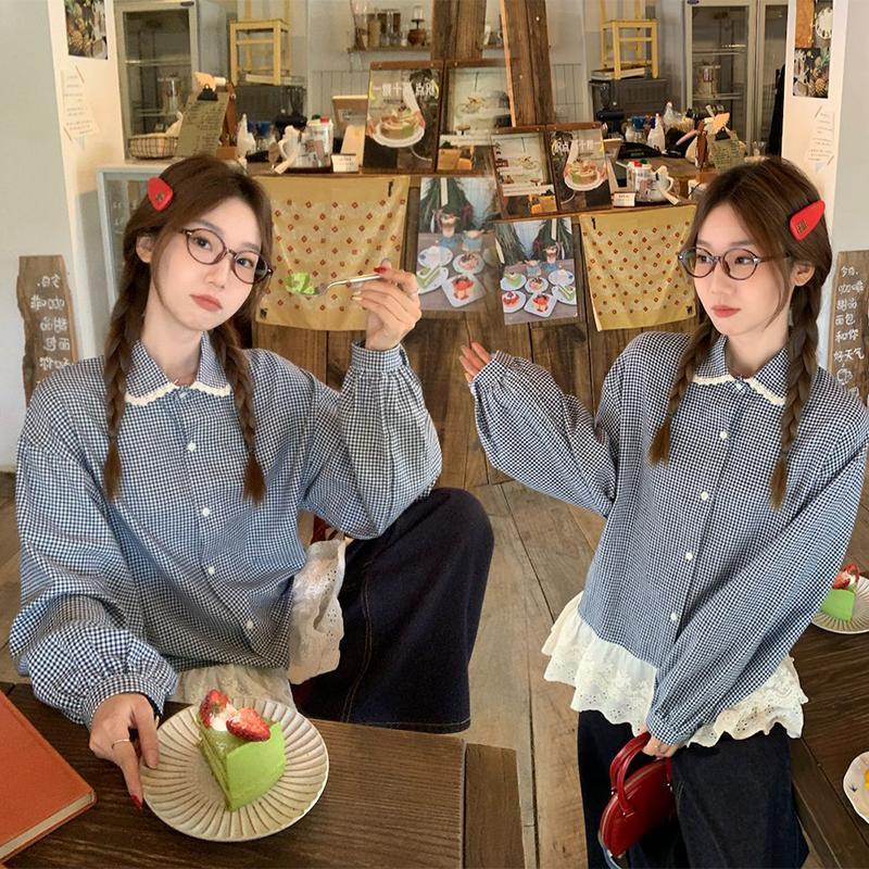 C&T#เสื้อเชิ้ตลายสก๊อตลูกไม้ตัดต่อ สไตล์ฝรั่งเศส ย้อนยุค สไตล์ใหม่ คอตุ๊กตา ทรงหลวม เสื้อแขนยาว #W60