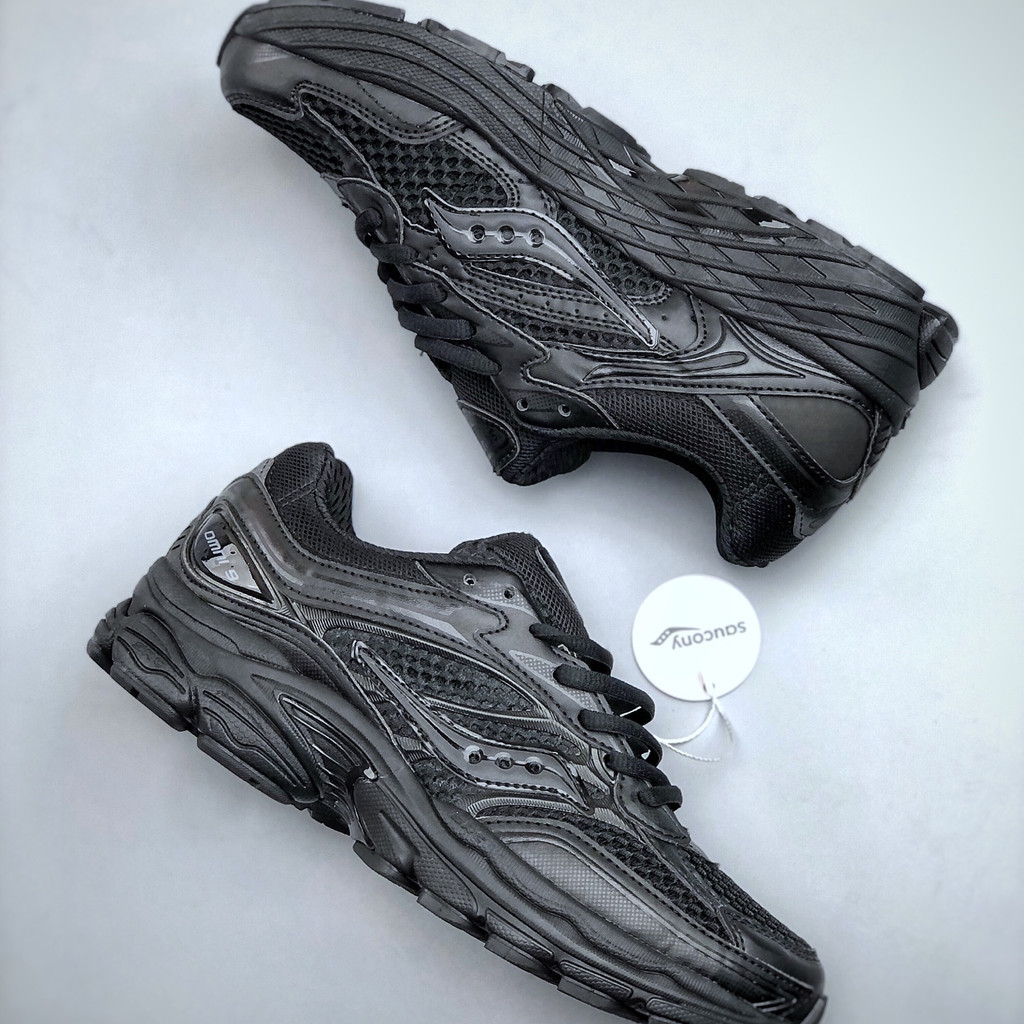 Saucony PROGRID OMNI 9 รองเท้าวิ่งกีฬาสําหรับบุรุษและสตรีรองเท้าลําลองมีเบาะและระบายอากาศ Real Shot 