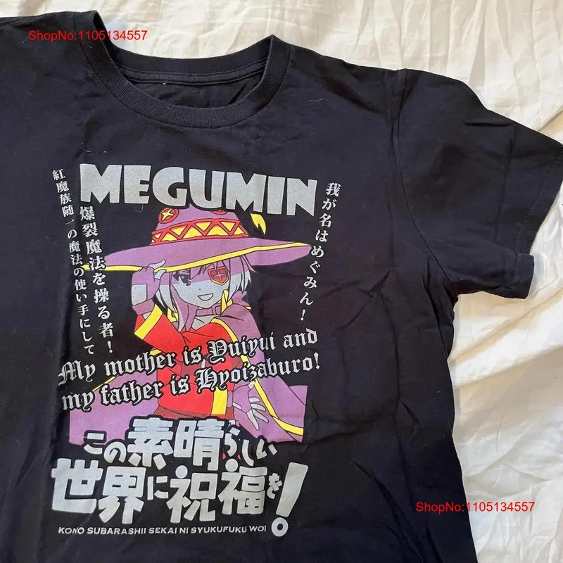 เสื้อยืดผู้ชาย Megumin ไซส์กลาง ลายอนิเมะ Konosuba จาก Crunchyroll สไตล์วินเทจ ยืดหยุ่นได้ เหมาะสำหร