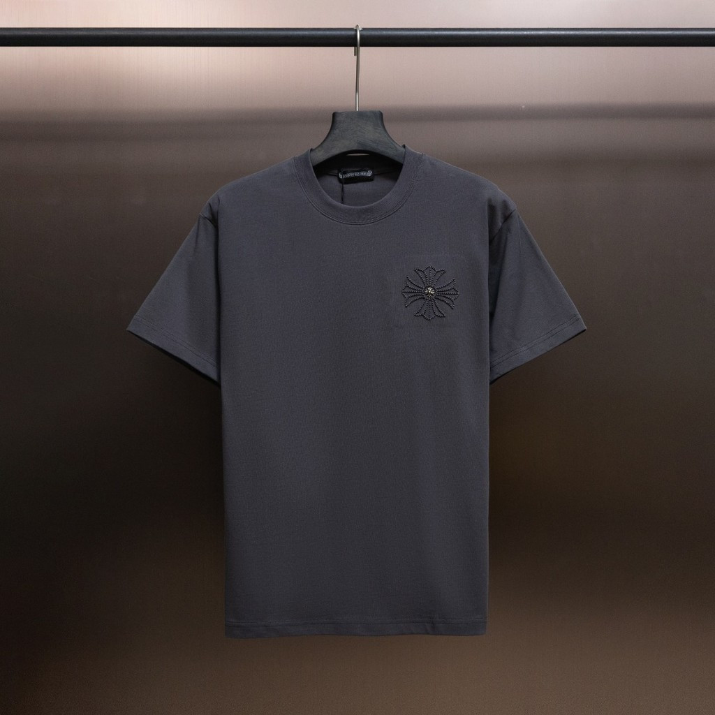 Chrome Hearts/Chrome Hearts 2026 6XL ต้นฤดูใบไม้ผลิสไตล์ใหม่เสื้อยืดแขนสั้นชายหญิงคู่ตัวอักษรขนาดใหญ