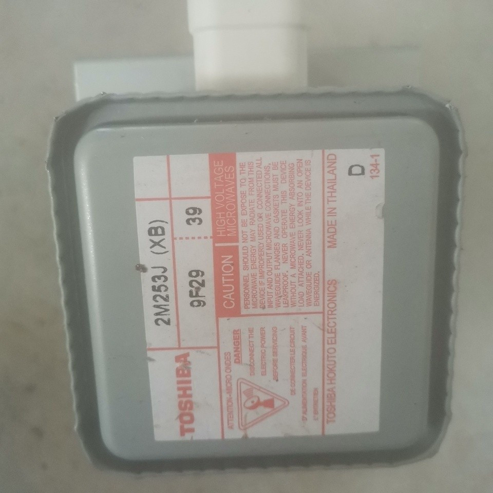 Tyk 1018 เตาอบไมโครเวฟแม่เหล็กควบคุมท่อเครื่องถอดชิ้นส่วน 2M253J (XB) Universal 302J 219 519 CRKH IS